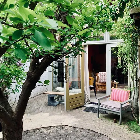 Holiday home Cosy Real Dutch Family House Anno 1910 Alkmaar