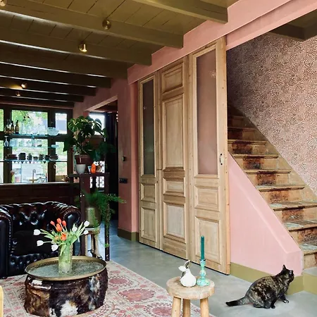 Holiday home Cosy Real Dutch Family House Anno 1910 *